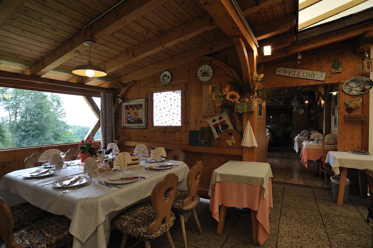 Albergo Garni' Laura Baselga di Pinè Buitenkant foto